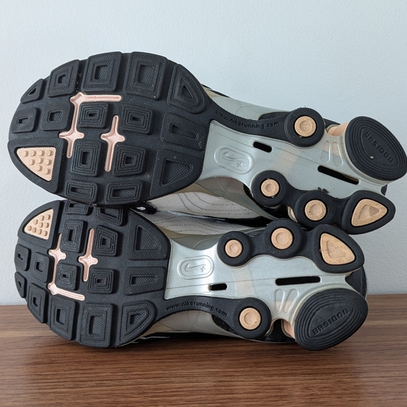 Nike Shox BRS1000 Running Shoes Sneakers White Black Size 7 - Picture 8 of 10